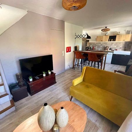 Lumineux Duplex Au Coeur De L'Isle Apartment Luaran gambar