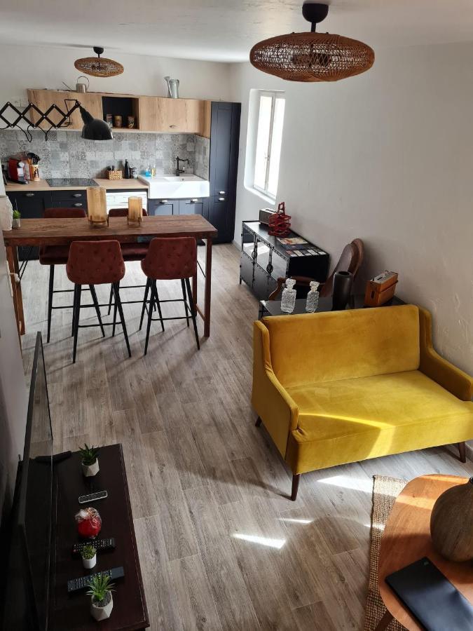 Lumineux Duplex Au Coeur De L'Isle Apartment Luaran gambar